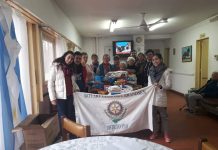 Rotary se acercó con alimentos al hogar de ancianos Santa Rita