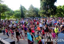 La plaza se llenó de gente con una nueva feria