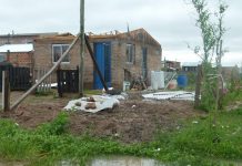Temporal en Brandsen. Se voló el techo de una vivienda en el barrio Infanta Isabel