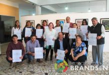 Acto de entrega de escrituras: 25 entregadas y 116 firmadas