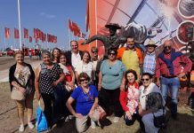 Exhibición de la Escultura homenaje al «Chino» Gómez