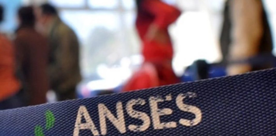 una-oficina-de-la-anses___VBLOFwher_1256x620__1