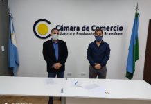 Firma de convenio para cobranzas de servicios