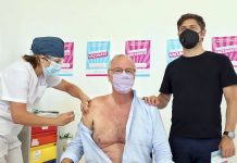 Gollan es el primer mayor de 60 años en aplicarse la vacuna contra el coronavirus