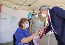 “Ahora que hemos podido pasar el millón de vacunados, tenemos que vacunar mucha más gente a mayor velocidad”, dijo el Presidente