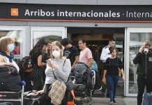 Por nuevas cepas, suspenden desde el sábado los vuelos de Brasil, Chile y México