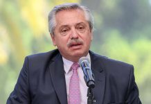 Se restringe la circulación nocturna en AMBA entre las 20 y las 6 de la mañana. También se suspenden las clases presenciales por dos semanas.