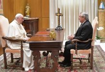 El Presidente se reunió a solas con el papa Francisco en el Vaticano