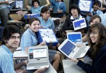El Presidente anuncia la entrega de netbooks a estudiantes secundarios con una inversión de $20.000 millones