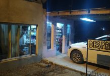 Ingresó a un almacén del barrio Las Mandarinas y sustrajo dinero. Fue aprehendido