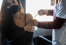 «Es muy alto» el número de jóvenes bonaerenses que se anotaron para vacunarse