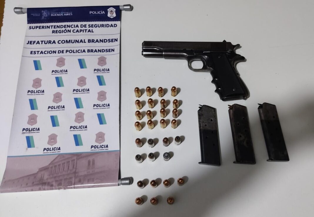 10-10-21-Secuestraron-una-pistola-en-control-vehicular