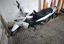 De San Vicente a Brandsen, quisieron comprar en comercios con dólares falsos. Fueron aprehendidos