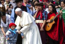 Entrevista Exclusiva de Télam al papa Francisco «De la crisis no se sale solo, se sale arriesgando y tomando al otro de la mano»