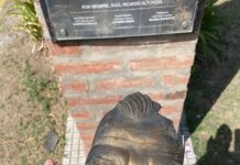 Vandalizaron el busto de Alfonsín en San Vicente
