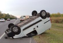 Un auto volcó en Ruta 2 a la altura de Brandsen: dos heridos