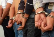Tres personas fueron detenidas luego de siete allanamientos