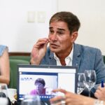 Marcelo Zarlenga: “El uso de los celulares en la escuela debe estar regulado por los docentes”