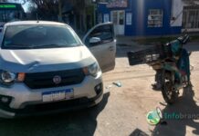 Accidente entre una moto y un auto: una persona herida