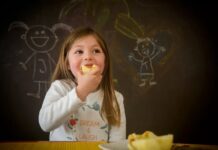 Más de un millón de chicos saltean alguna comida diaria por la crisis, según Unicef