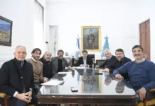 Axel Kicillof juntó a intendentes de la Región Capital y acelera por el Canal Magdalena. Estuvo presente Fernando Raitelli