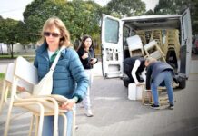 Entregaron sillas y pupitres al Instituto N°49