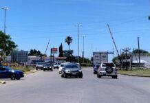 Atención: un camión sufrió un desperfecto y complica el tránsito en la 215