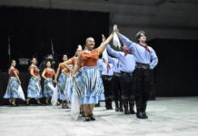 El Ballet Brandsen celebró sus 52 años en el Social