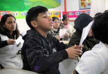 Taller de compostaje en la Escuela Primaria N°8