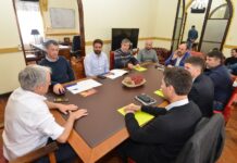 Intendentes de la región se unen para paliar la falta de financiamiento del gobierno nacional