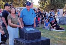 Imposición del nombre Teodoro Osvaldo Mulder a la pista central. La Sociedad Rural de Brandsen reconoció el esfuerzo de su expresidente