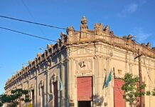 Una esquina de Jeppener y la capilla de Domselaar compiten en el “Mundial del Turismo Rural”