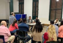 El intendente se reunió con vecinos afectados por la compra de lotes ilegales