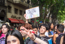 Primera marcha del Orgullo en Brandsen: «Sigue siendo difícil para algunos integrantes de la comunidad»
