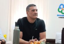 Raitelli: «Que todos sepan quiénes son los sucios y mugrientos que tiran la basura»