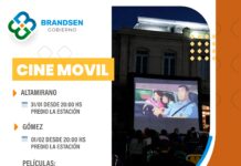 Cine móvil en Altamirano y Gómez