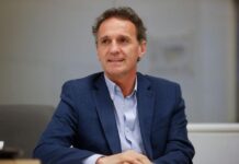 Vino Katopodis, prometió una nueva planta depuradora y más asfalto