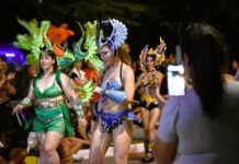 Se despide el carnaval en Las Golondrinas y Gómez