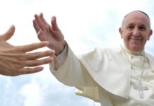 Francisco sigue «estable» y festejó los 12 años de su pontificado