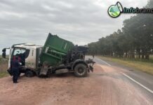 Volcó un camión cerca del aeródromo