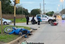 Choque de motos en 215 y Castelli
