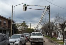 Mejor alumbrado en el centro y recolección de ramas en los barrios