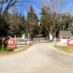 Terror en El Rodeo: entraron en moto, asaltaron a vecinos y se llevaron un auto