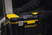 Piden colaboración para recuperar una caja de herramientas robada en calle Ortiz de Rosas