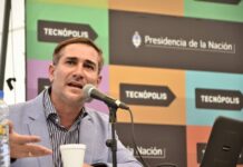 Marcelo Zarlenga: “Si sigue esta tendencia, en la Provincia habrá 500 mil chicos menos en las escuelas”