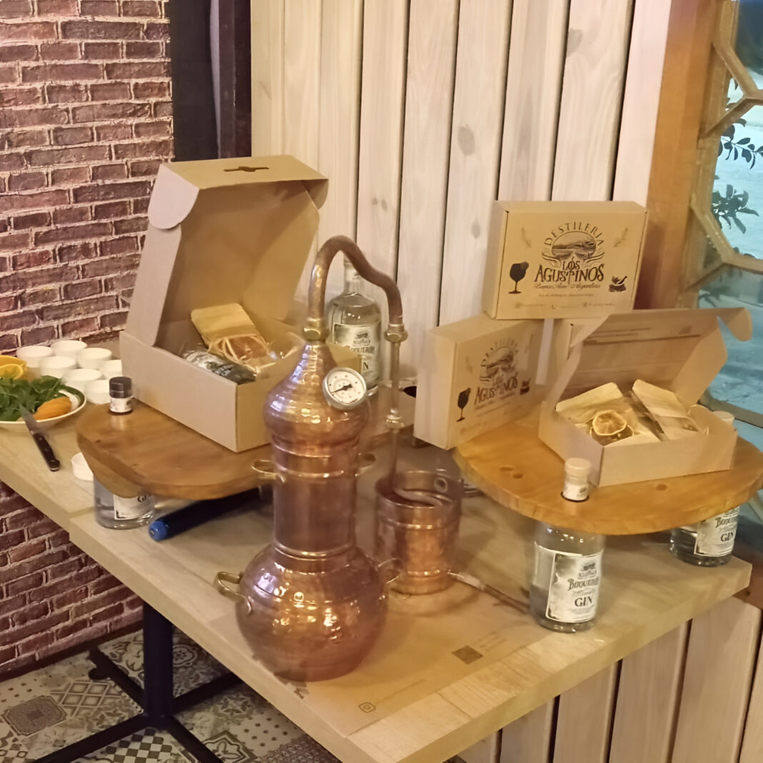 Primera cata de gin Baruj