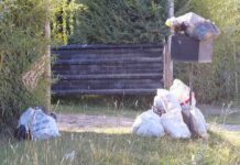 Desde el barrio La Parada denuncian que hace tres semanas no recogen la basura