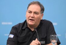 Detuvieron a dos personas en San Vicente en un operativo por robo y adulteración de motos