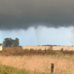 Temporal y tornado sobre Ruta 3 en Las Flores