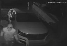 Robaron una garrafa en una vivienda del barrio Los Pinos y quedaron registrados por cámaras de seguridad